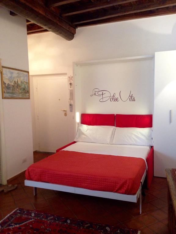 Navona, Old Rome Lodge Room photo