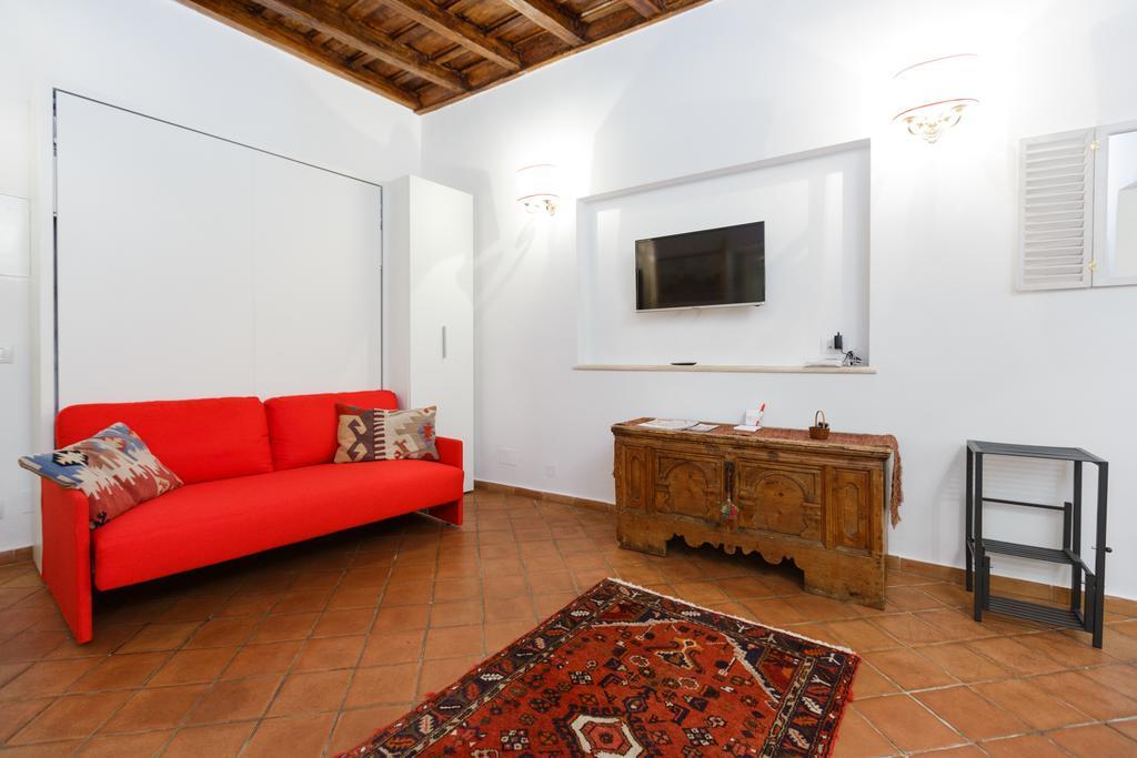Navona, Old Rome Lodge Room photo